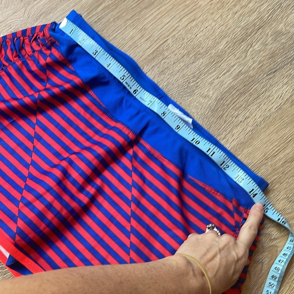 Nike small skort like new blue red strips workout fitness skirt shorts - Picture 9 of 11